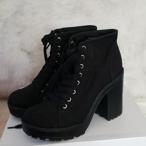 H&M chunky boot